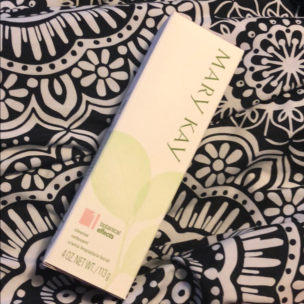 Mary Kay Botanical Effects Cleanser